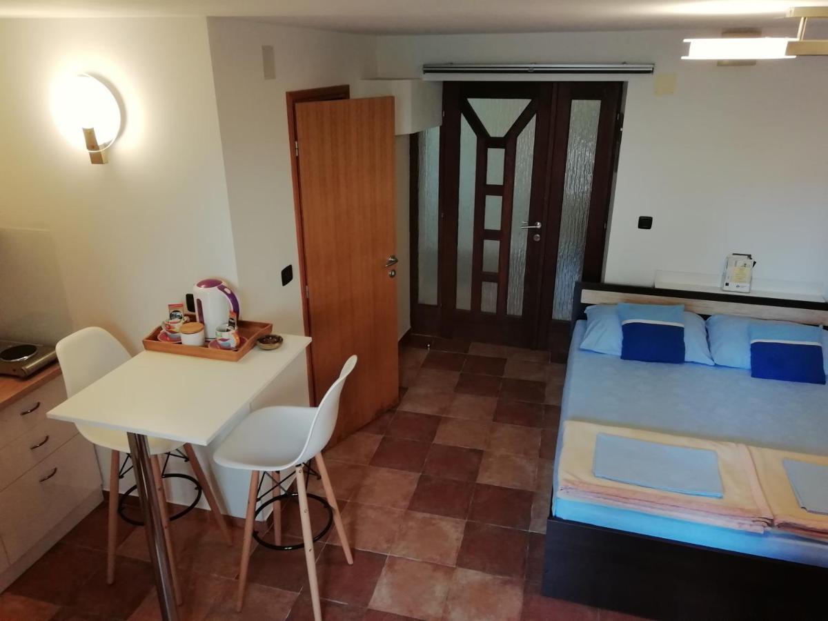 Apartman Vodnjan Appartamento Esterno foto