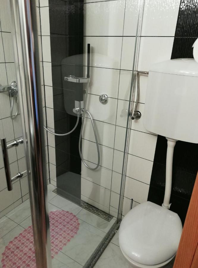 Apartman Vodnjan Appartamento Esterno foto