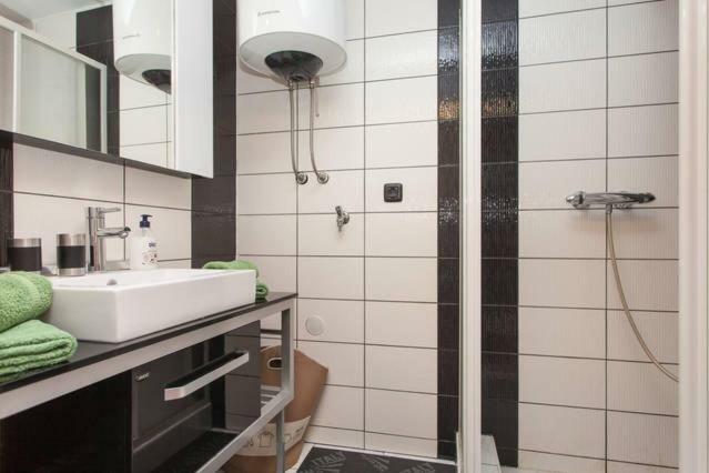 Apartman Vodnjan Appartamento Esterno foto